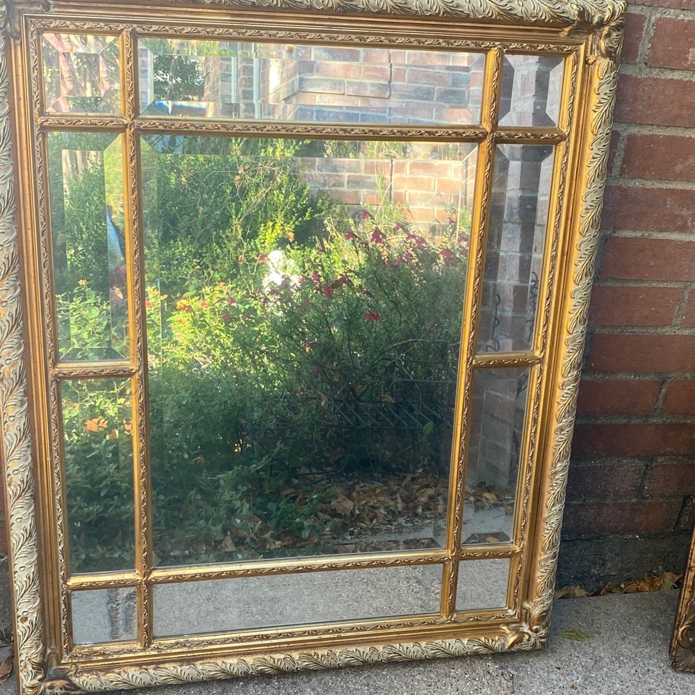 Elegant Gold Framed Wall Mirror